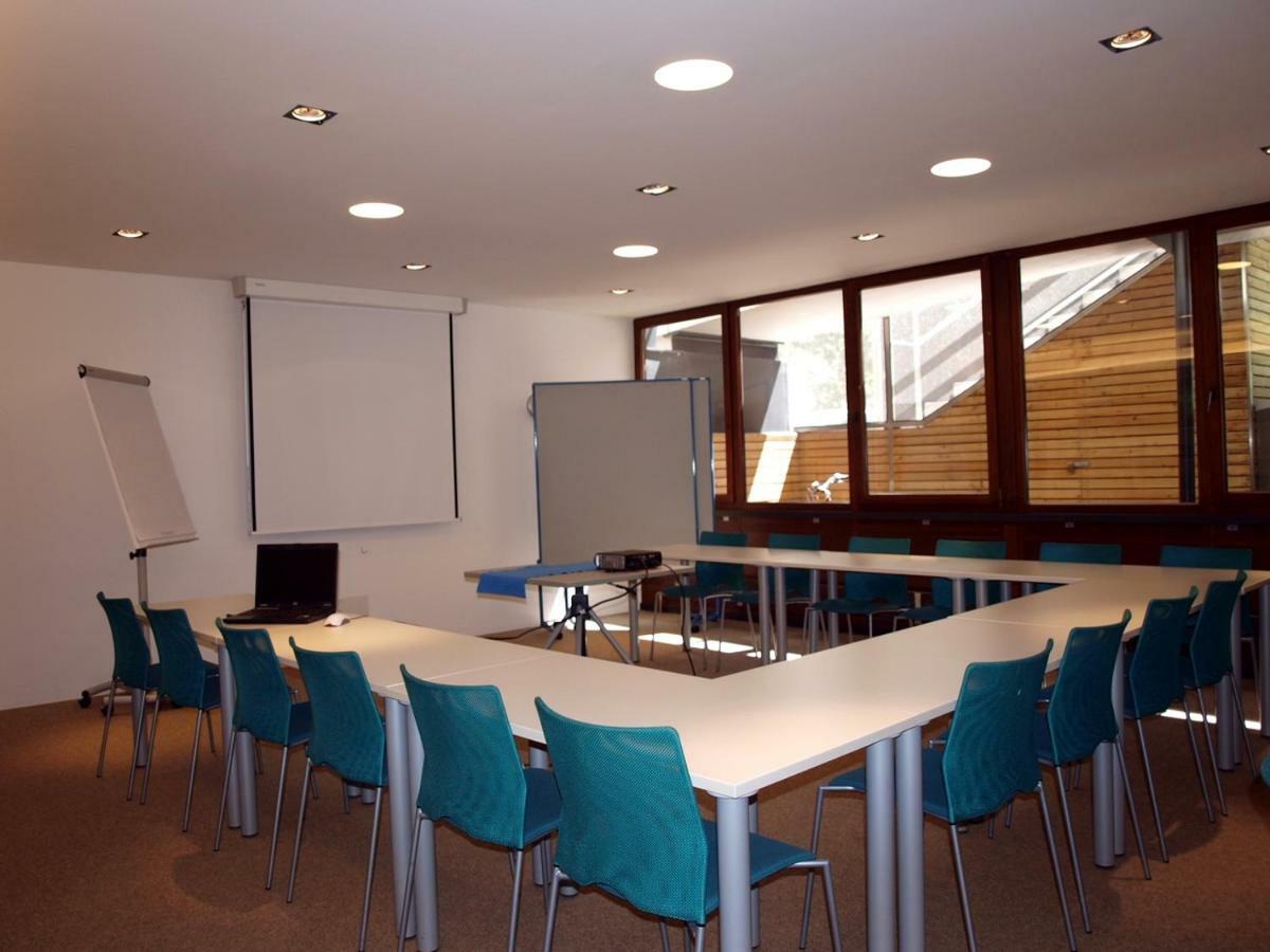 Hermann-Gmeiner-Akademie Hotel Innsbruck Exterior photo